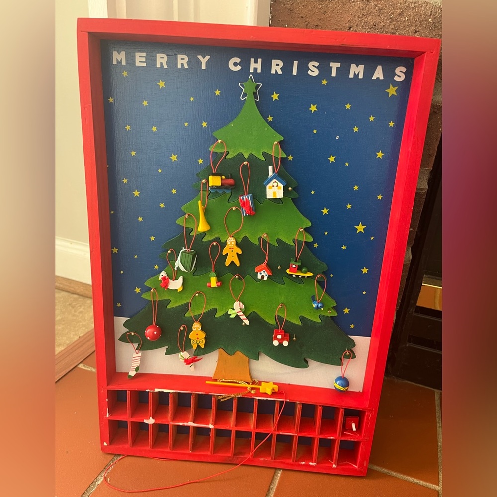 Vtg Wooden "Merry Christmas" Advent Calendar Tree w/ 18 Mini Ornaments Dept 56